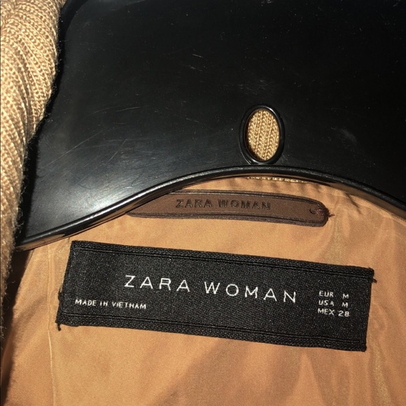 Zara jacket with gold details - Picture 4 of 4